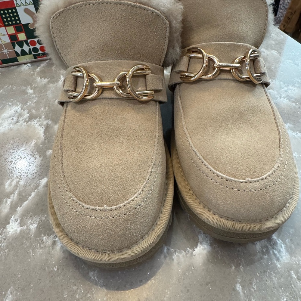 Women's Tan Fur-Lined Ankle Booties - Picture 2 of 9